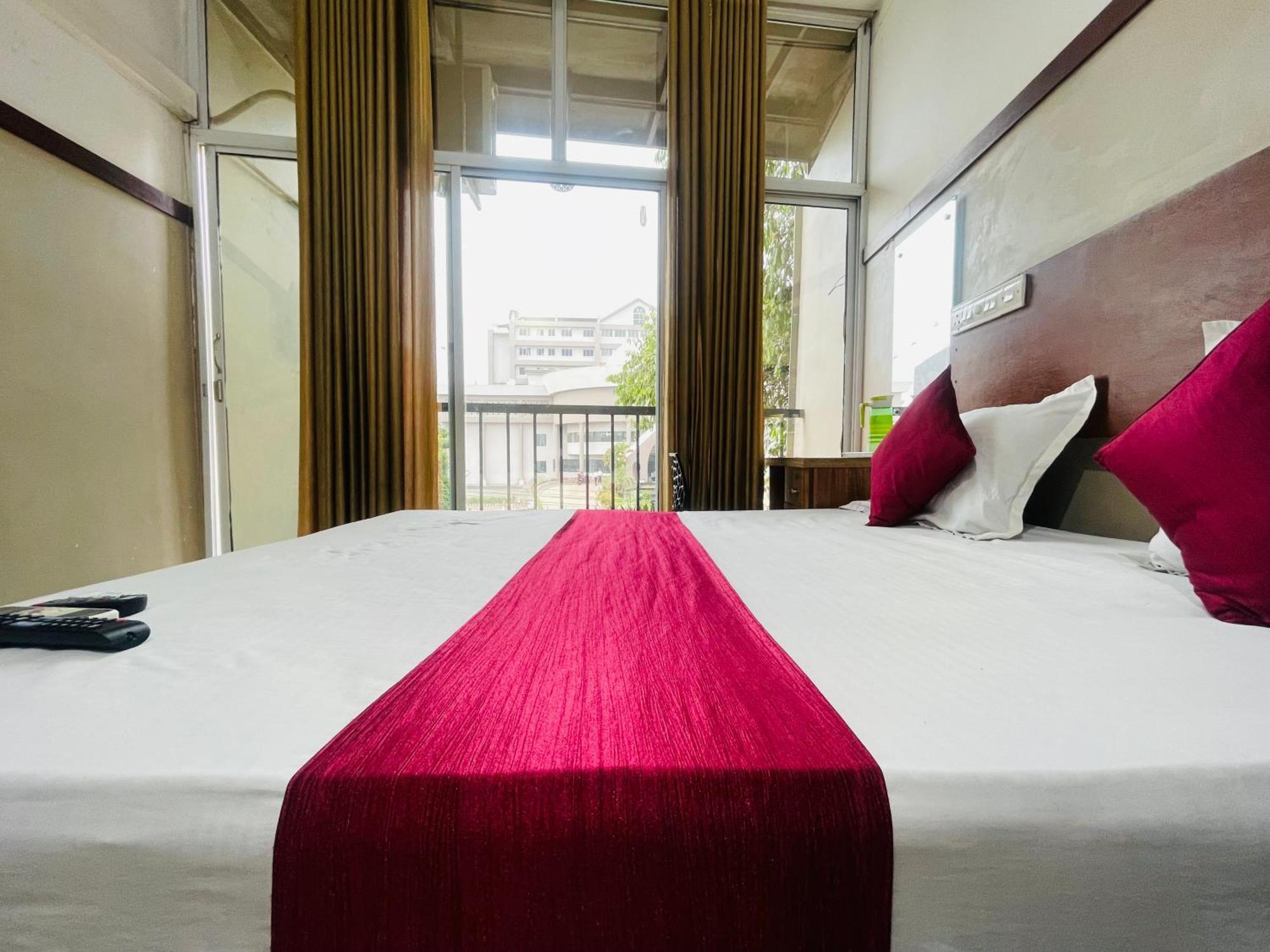 Rio Rooms Mims Calicut ภายนอก รูปภาพ