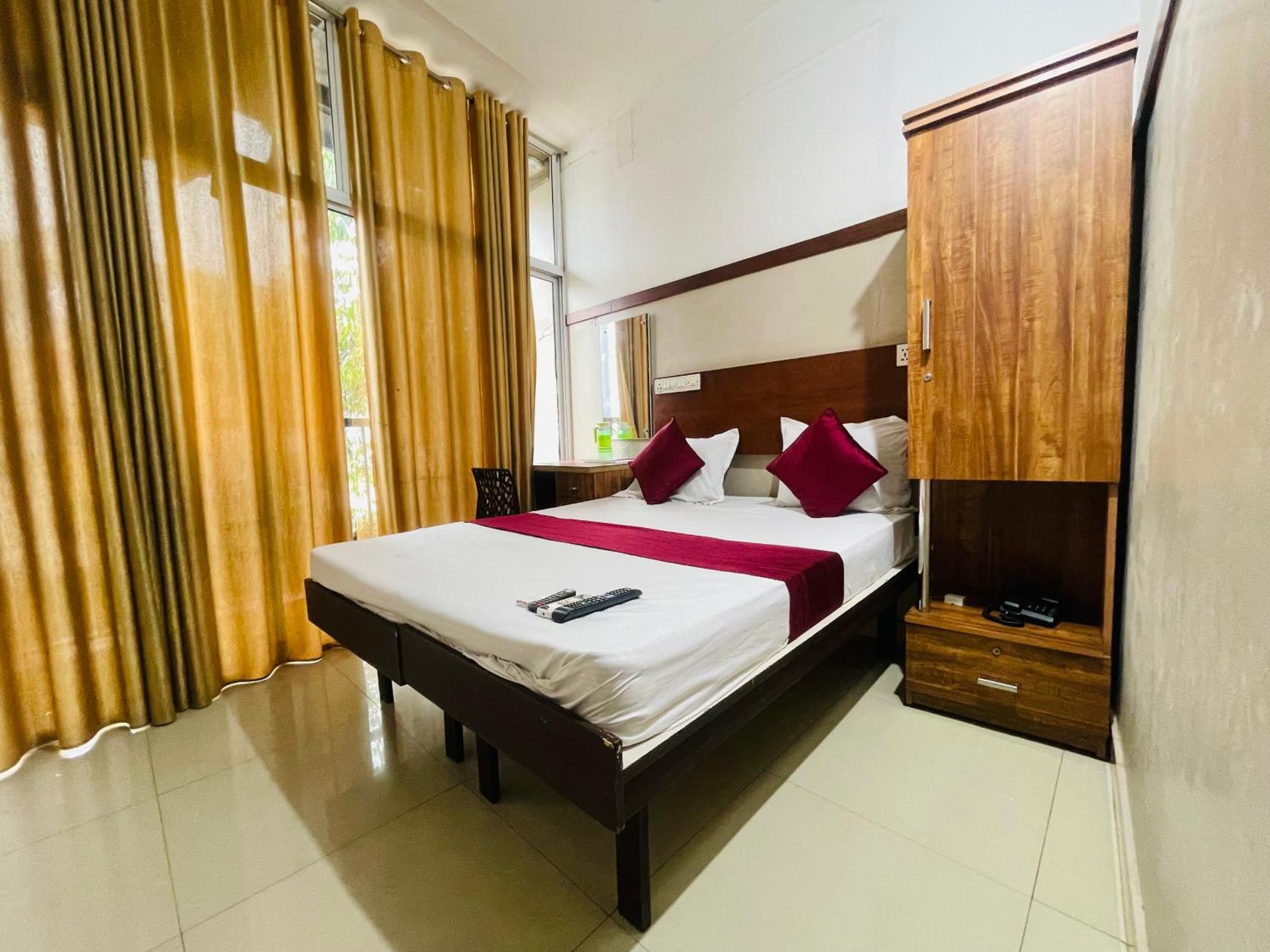 Rio Rooms Mims Calicut ภายนอก รูปภาพ